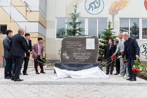 На территории Корейского центра открыт памятник Ким Михаилу Петровичу